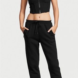 Victoria’s Secret (Skinny Gym Raw Cut) Sweatpants.